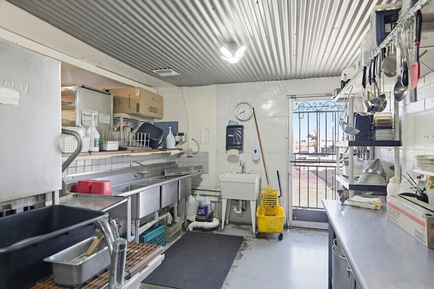 More Photos Of 3524 McCulloch Blvd N, Lake Havasu City Restaurant For Sale