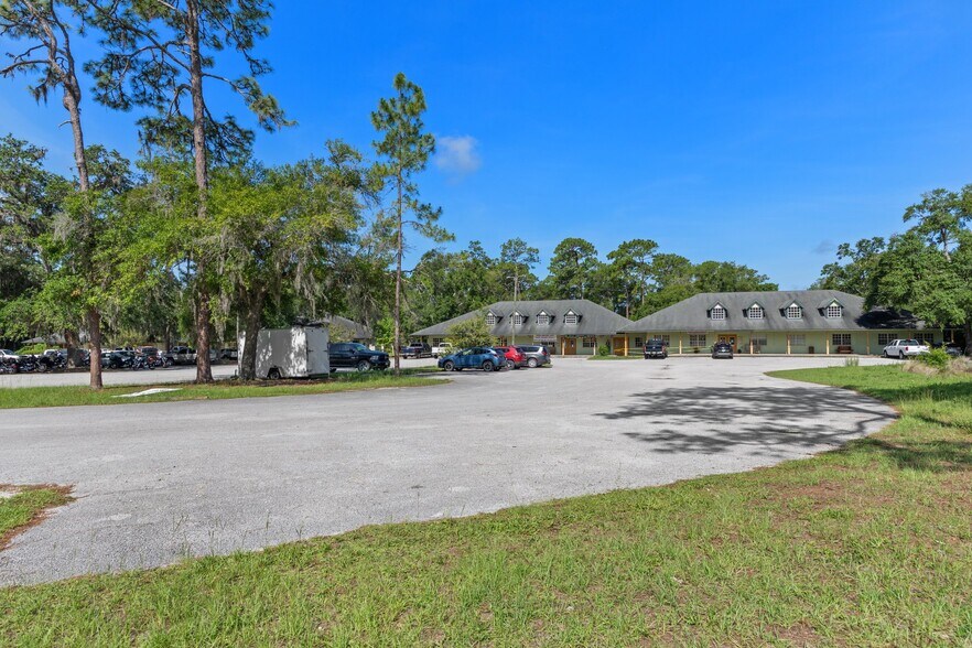 More Photos Of 14100 N Highway 19, Salt Springs Storefront Retail Office For Sale