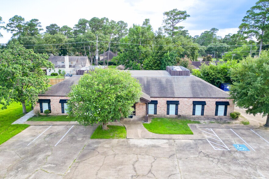 More Photos Of 14721 Pebble Bend Dr, Houston Medical For Lease