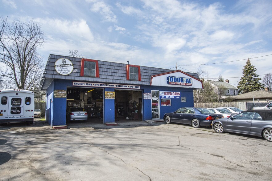 Primary Photo Of 252 Kenmore Ave, Buffalo Auto Repair For Sale