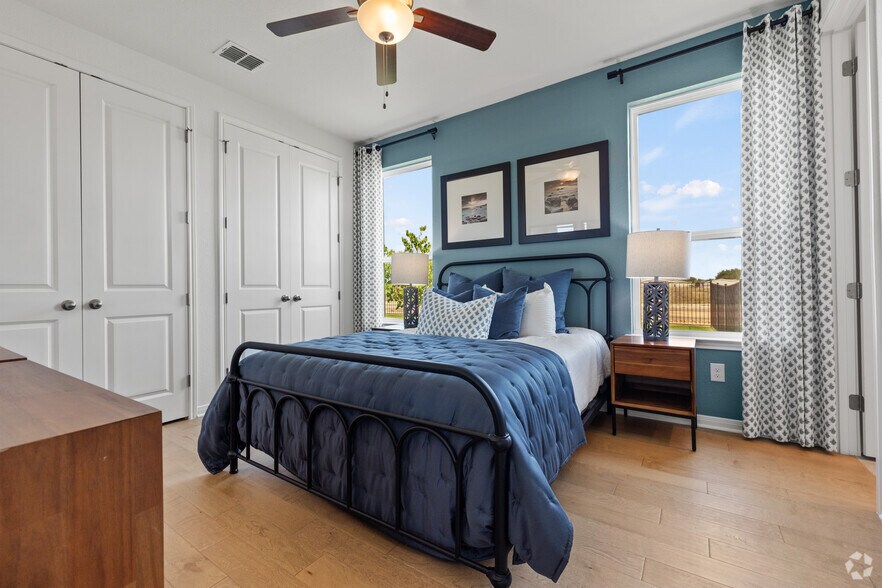 More Photos Of Garten Haus at Solms Landing, New Braunfels Specialty For Sale