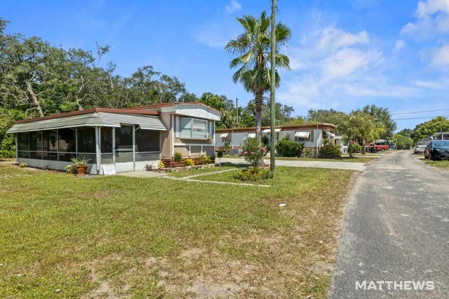 Primary Photo Of 3731 State Road 60 E, Lake Wales Manufactured Housing Mobile Home Park For Sale