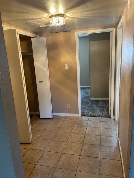 More Photos Of 218 W K St, Los Banos Apartments For Sale