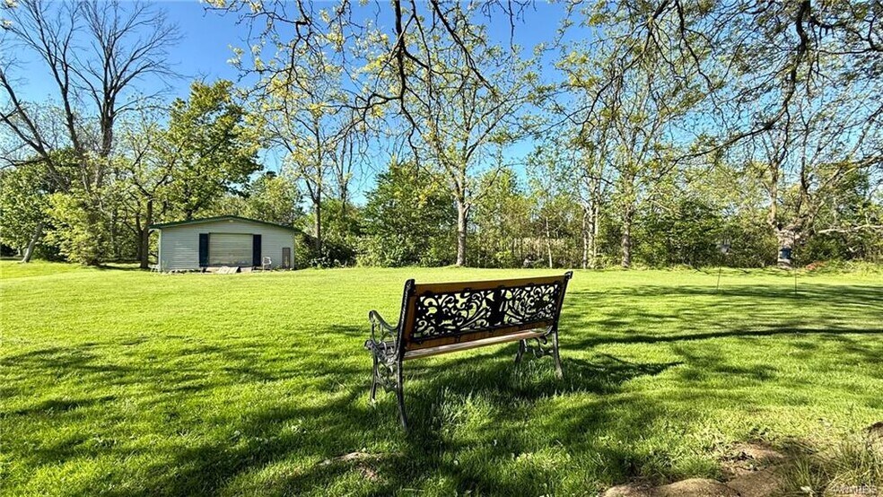 More Photos Of 2305 Lockport Rd, Sanborn Multifamily For Sale