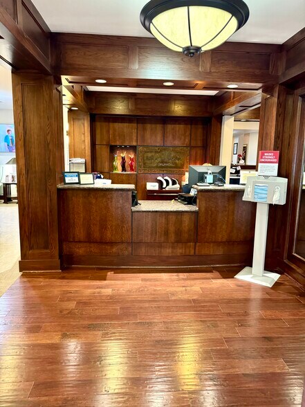 More Photos Of 2601 Kelley Pointe Pky, Edmond Medical For Sale