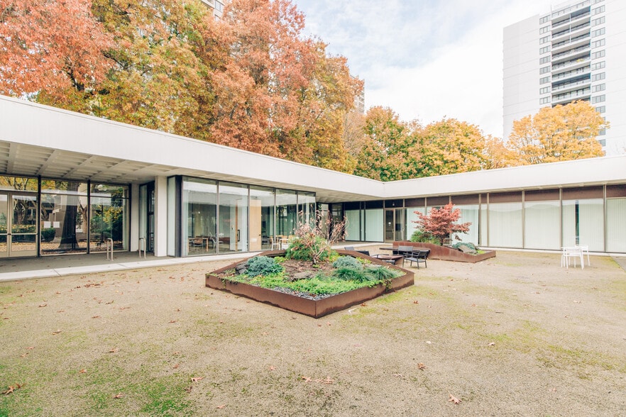 More Photos Of 150-220 SW Harrison St, Portland Loft Creative Space For Lease