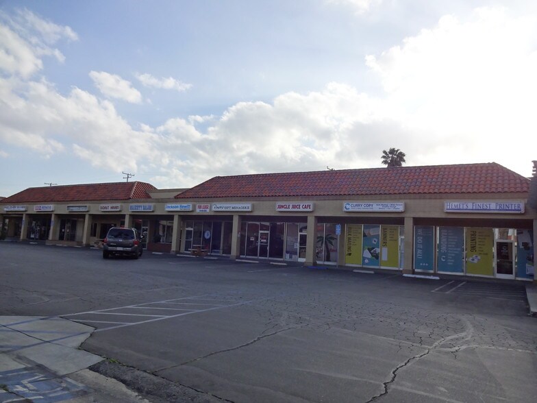 More Photos Of 1995-2095 E Florida Ave, Hemet Storefront For Sale