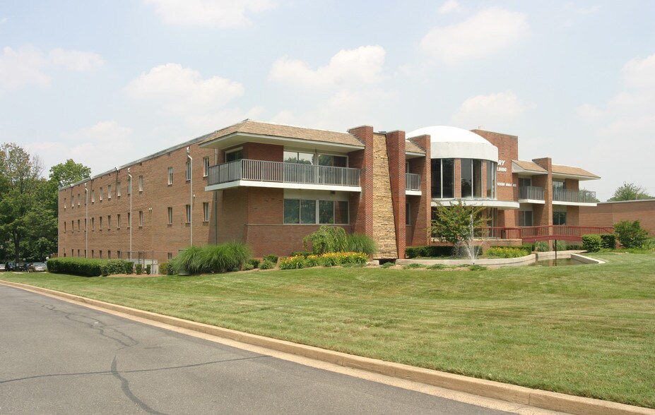 More Photos Of 8136 Old Keene Mill Rd, Springfield Medical For Lease