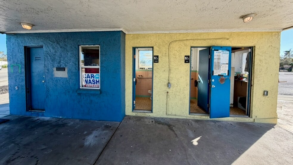 More Photos Of 700 Tamiami Trl S, Venice Carwash For Sale