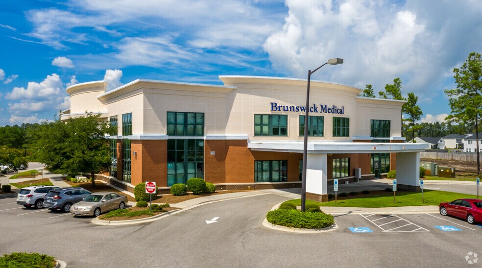 More Photos Of 20 NW Medical Campus Dr, Supply Medical For Lease