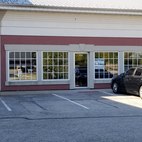 Primary Photo Of 1217-1249 Arrowhead Ct, Crown Point Warehouse For Lease