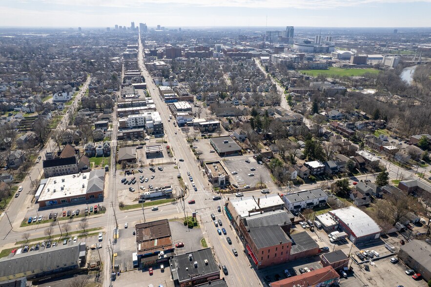 More Photos Of 2563-2573 N High St, Columbus Storefront Retail Residential For Sale