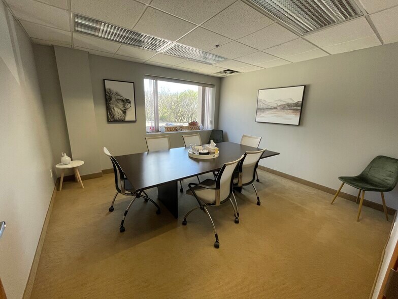 More Photos Of 7525 Mitchell Rd, Eden Prairie Loft Creative Space For Sale