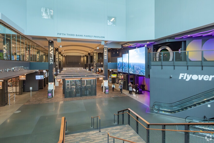 More Photos Of 600 E Grand Ave, Chicago Unknown For Lease