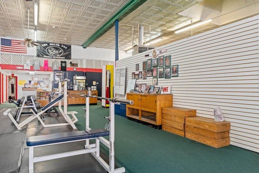 More Photos Of 110 E Franklin St, Hillsboro Health Club For Sale