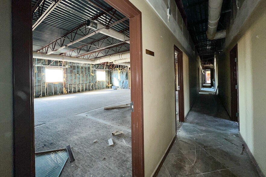 More Photos Of 3200 E Memorial Rd, Edmond Medical For Sale