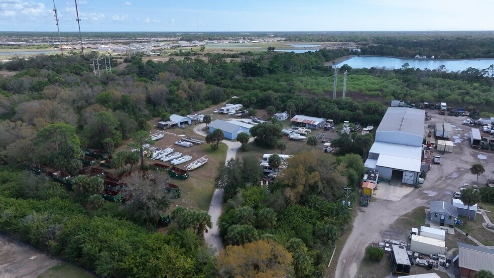 Primary Photo Of 3530 Laurel Rd E, North Venice Specialty For Sale