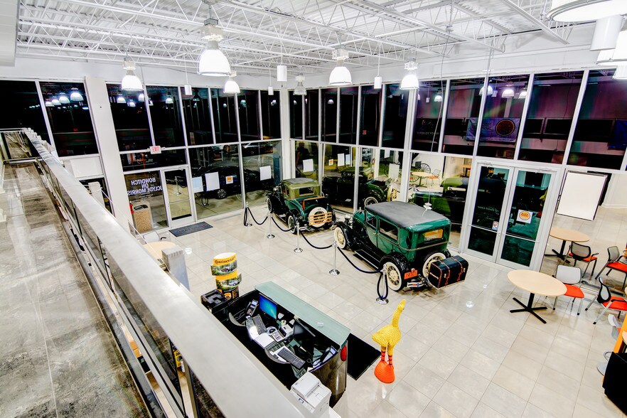 More Photos Of 975 J Clyde Morris Blvd, Newport News Auto Dealership For Lease