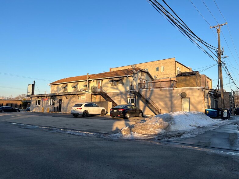 More Photos Of 7455 W Irving Park Rd, Chicago Freestanding For Sale