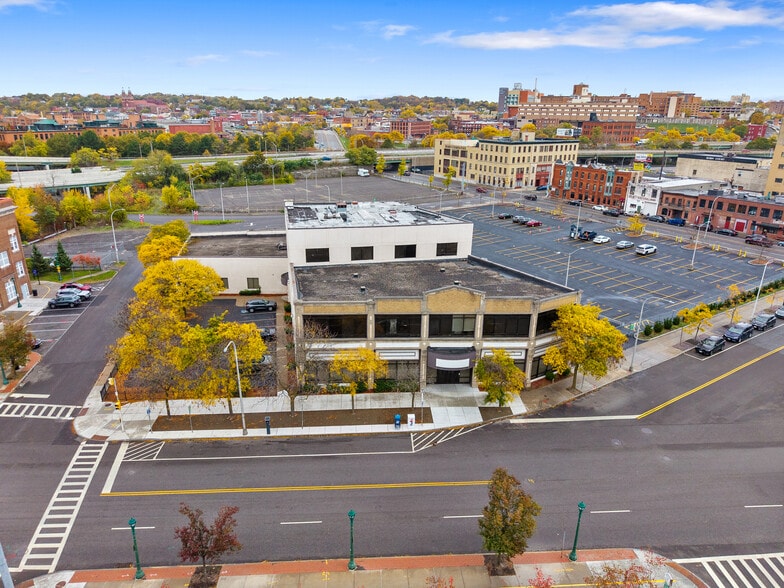 More Photos Of 344 W Genesee St, Syracuse Loft Creative Space For Lease