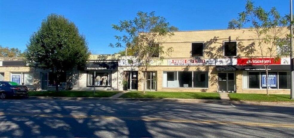 More Photos Of 635-643 S La Grange Rd, La Grange Storefront For Sale