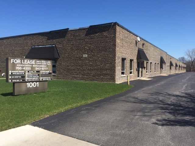 More Photos Of 1001 W Republic Dr, Addison Warehouse For Lease