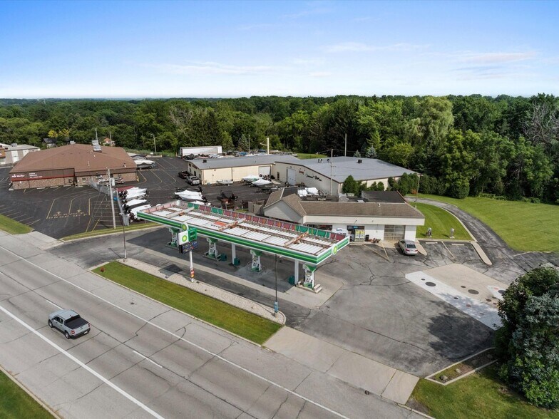 More Photos Of 11931 W Janesville Rd, Hales Corners Service Station For Sale
