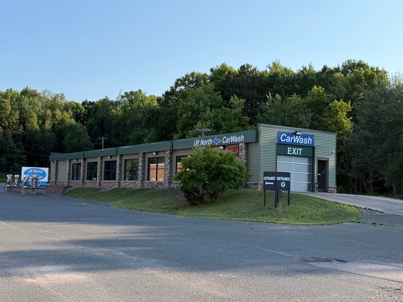 Primary Photo Of 135 Brookton Road, Marquette Carwash For Sale