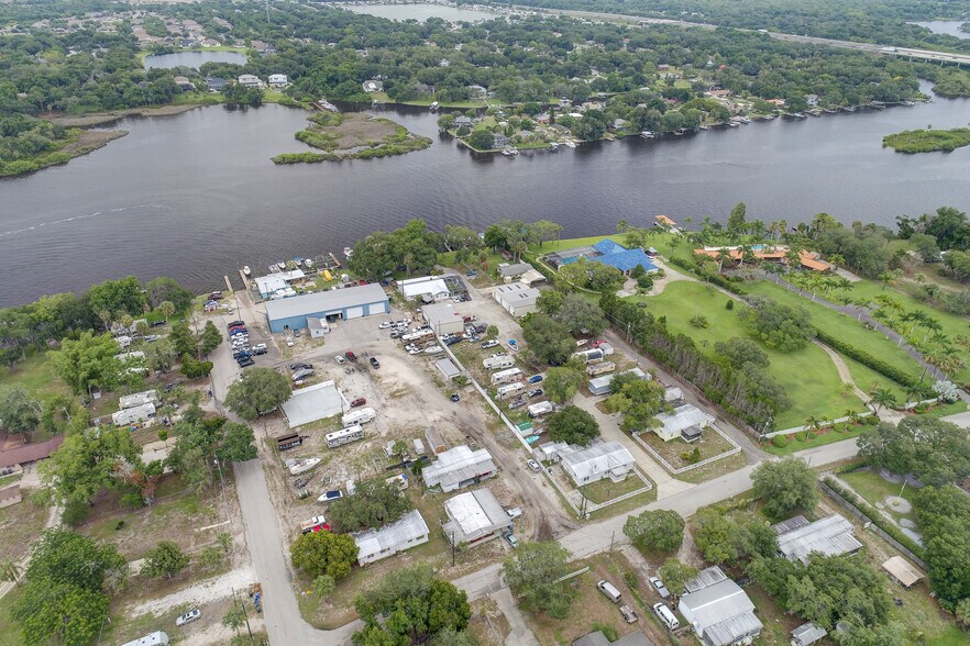 More Photos Of 9810 Vaughn St, Gibsonton Marina For Sale
