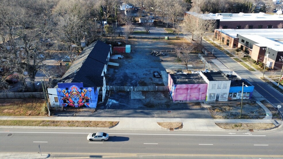 More Photos Of 1725 N Tryon St N, Charlotte Freestanding For Sale