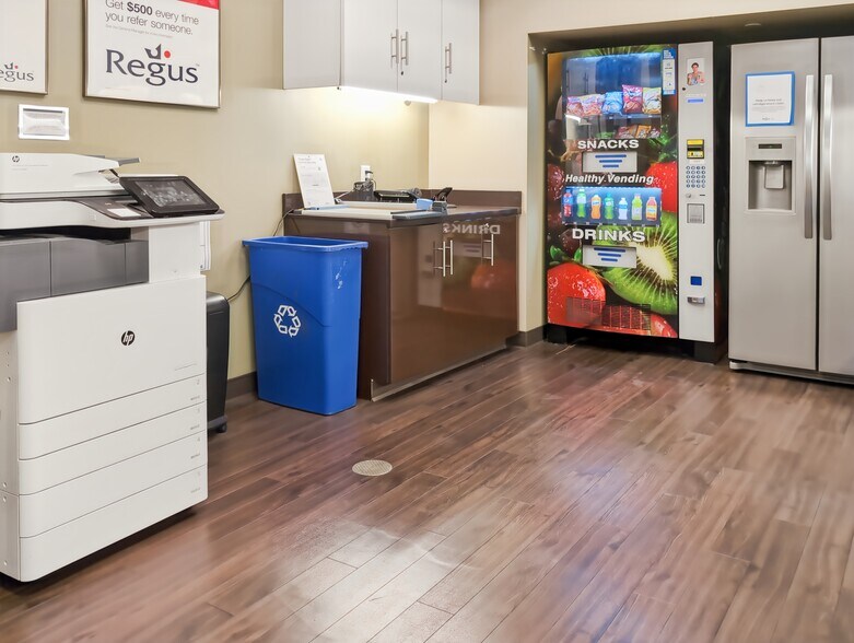 More Photos Of 100 Horizon Center Blvd, Hamilton Coworking Space