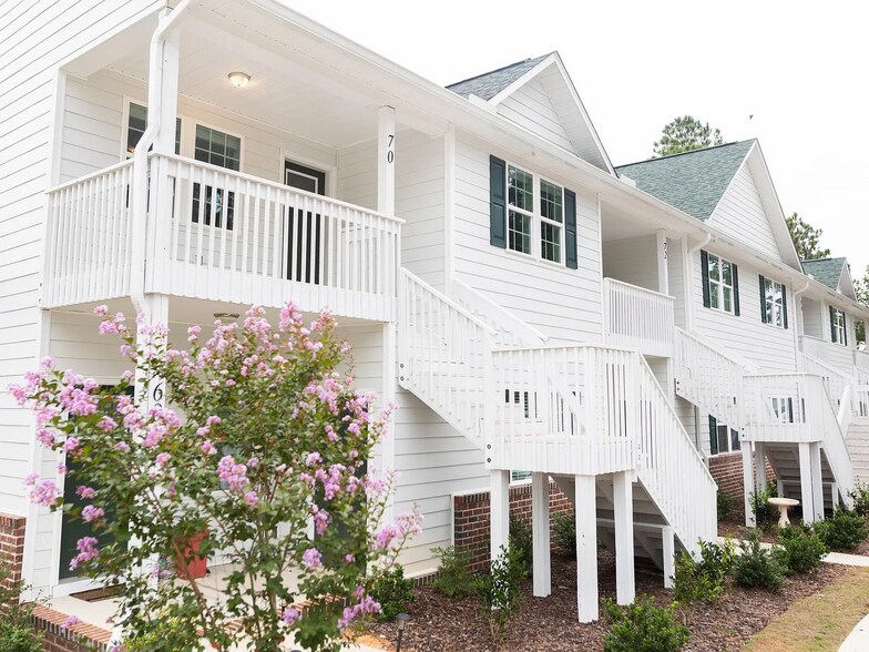 More Photos Of 60 N Knoll Rd, Southern Pines Multifamily For Sale