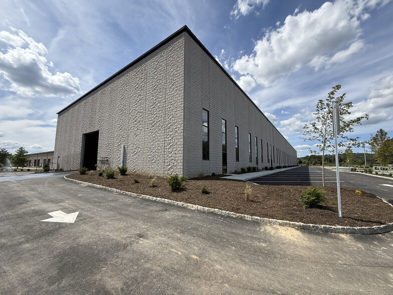 More Photos Of 2-4 Aaron Way, Sparta Warehouse For Lease