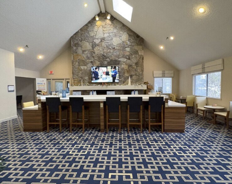 More Photos Of 35 Hurricane Ln, Williston Hotel For Sale