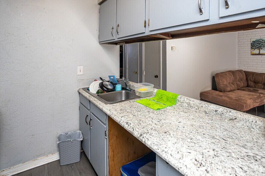 More Photos Of 4021 Hessmer Ave, Metairie Apartments For Sale