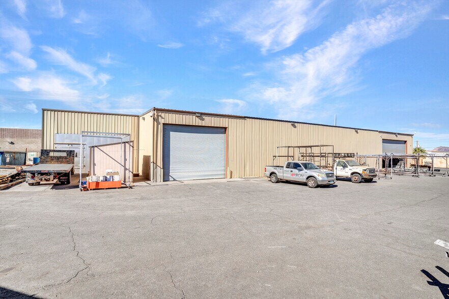 More Photos Of 1425 Athol Ave, Henderson Manufacturing For Sale
