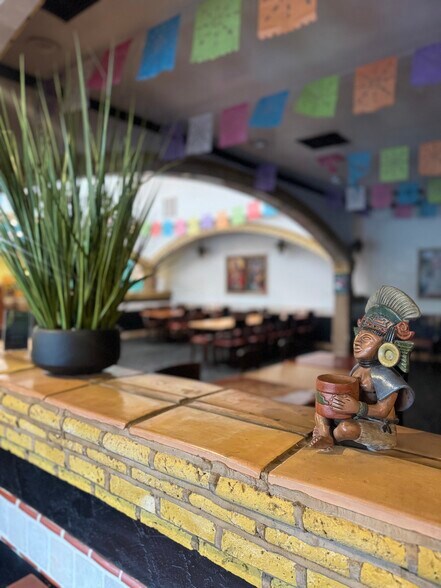 More Photos Of 2490 Fair St, Chico Restaurant For Lease