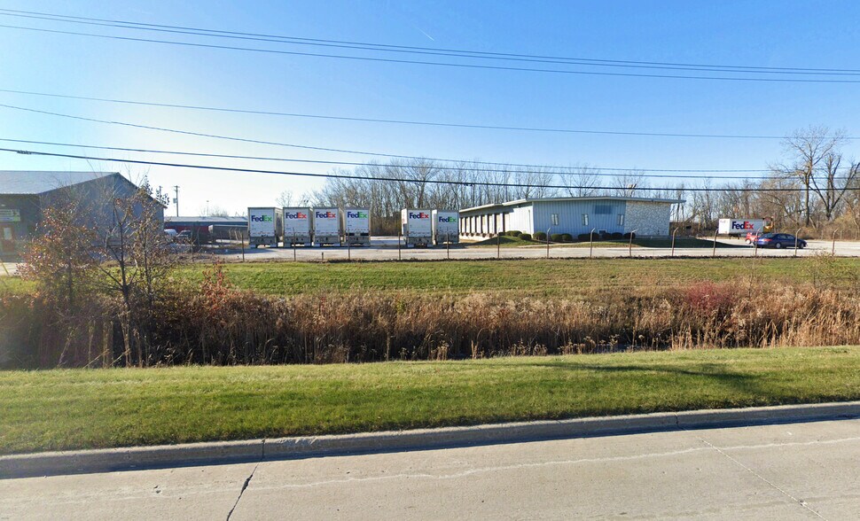 More Photos Of 5559 S Pennsylvania Ave, Cudahy Truck Terminal For Sale