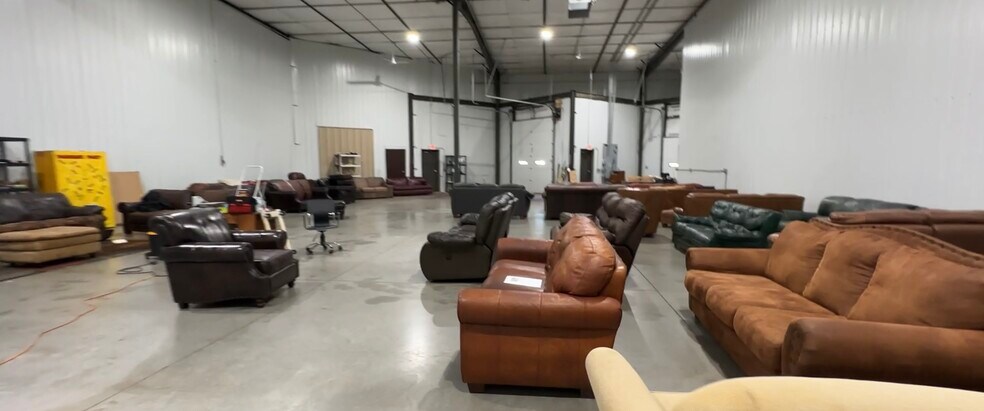 More Photos Of 2881 Commerce Park Dr, Madison Light Manufacturing For Lease