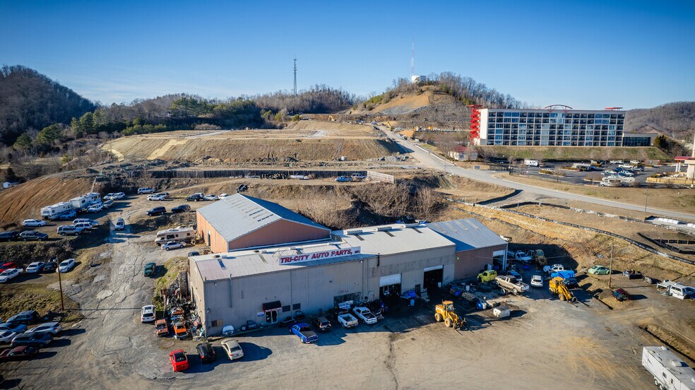 More Photos Of 116 Old Thomas Bridge Rd, Bluff City Warehouse For Lease