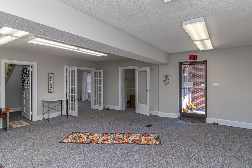 More Photos Of 1505 E Ash St, Goldsboro Office For Sale