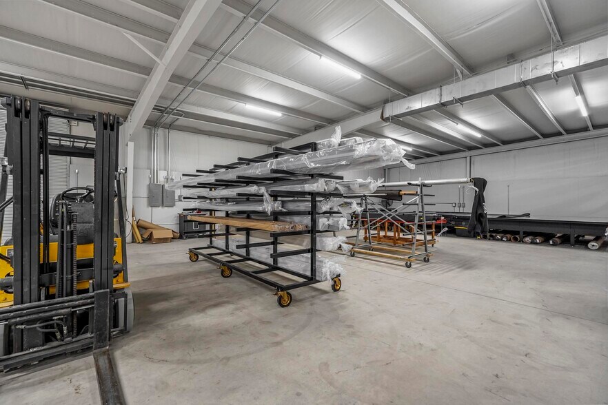 More Photos Of 12446 State Highway 205, Lavon Flex For Sale