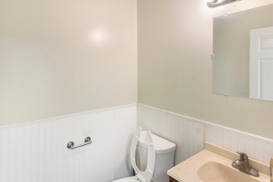 More Photos Of 4365 Gibson Dr, Tipp City Warehouse For Sale