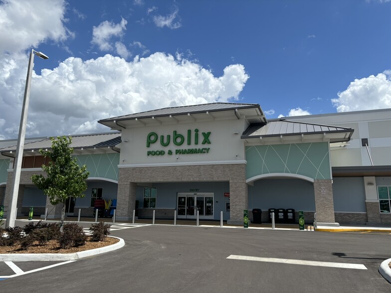 Primary Photo Of SWC of Big Bend Rd & Waterstreet Blvd, Apollo Beach General Retail For Sale