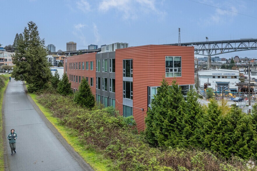 More Photos Of 100 NE Northlake Way, Seattle Office For Sale