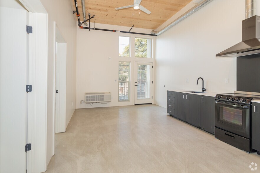 More Photos Of 820 S St, Sacramento Apartments For Sale