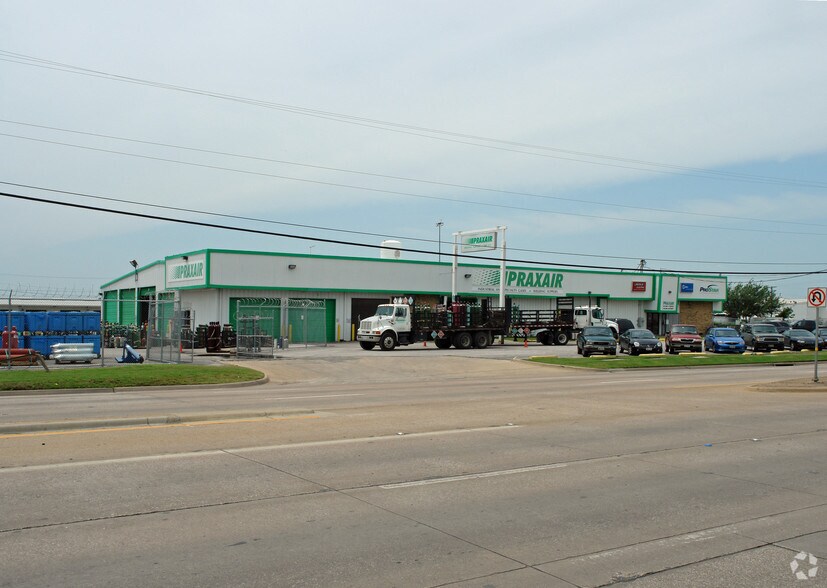 More Photos Of 4344 Irving Blvd, Dallas Light Manufacturing For Sale