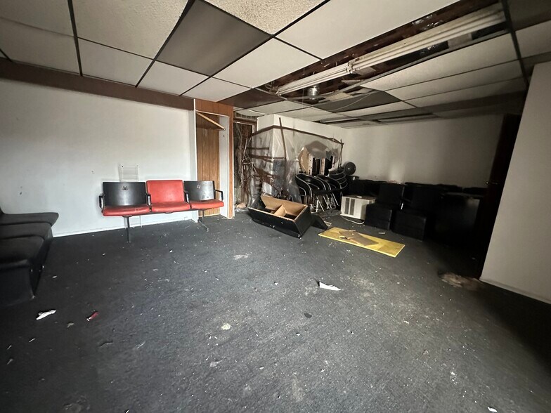More Photos Of 8044 S Cottage Grove Ave, Chicago Apartments For Sale