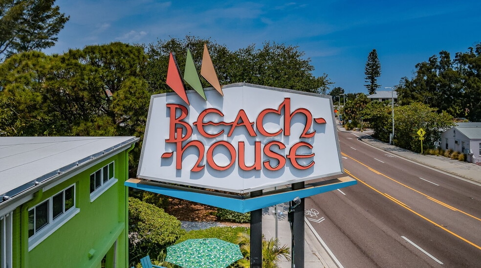 More Photos Of 12100 Gulf Blvd, Treasure Island Hotel For Sale