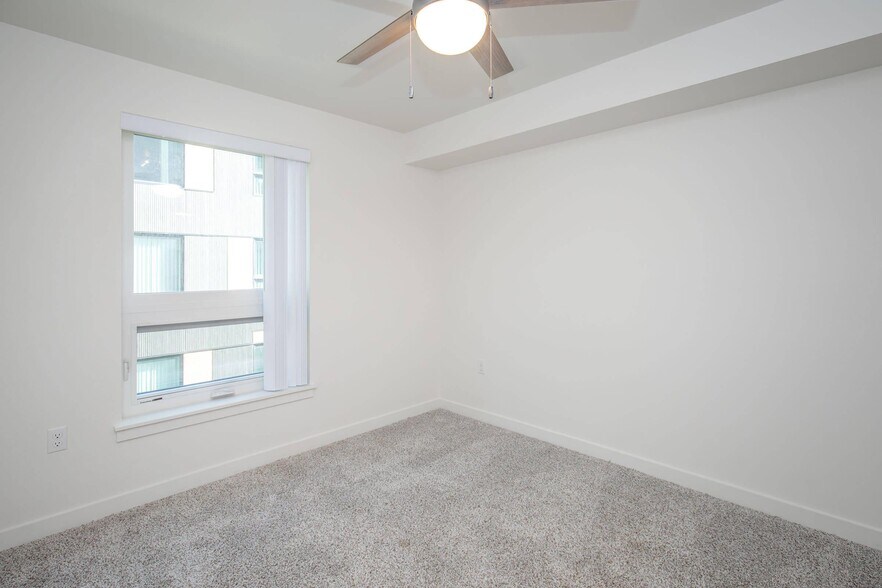 More Photos Of 15300 33rd Ave S, Seatac Apartments For Lease